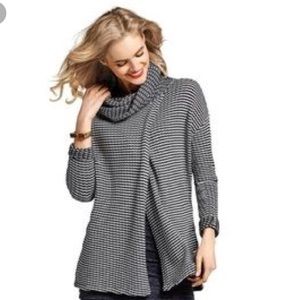 Cabi Fergie Turtleneck